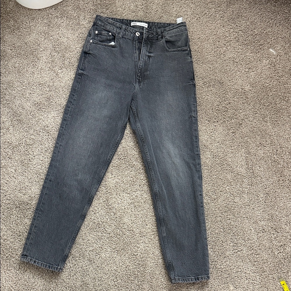 Zara Women's Charcoal Straight Leg Jeans